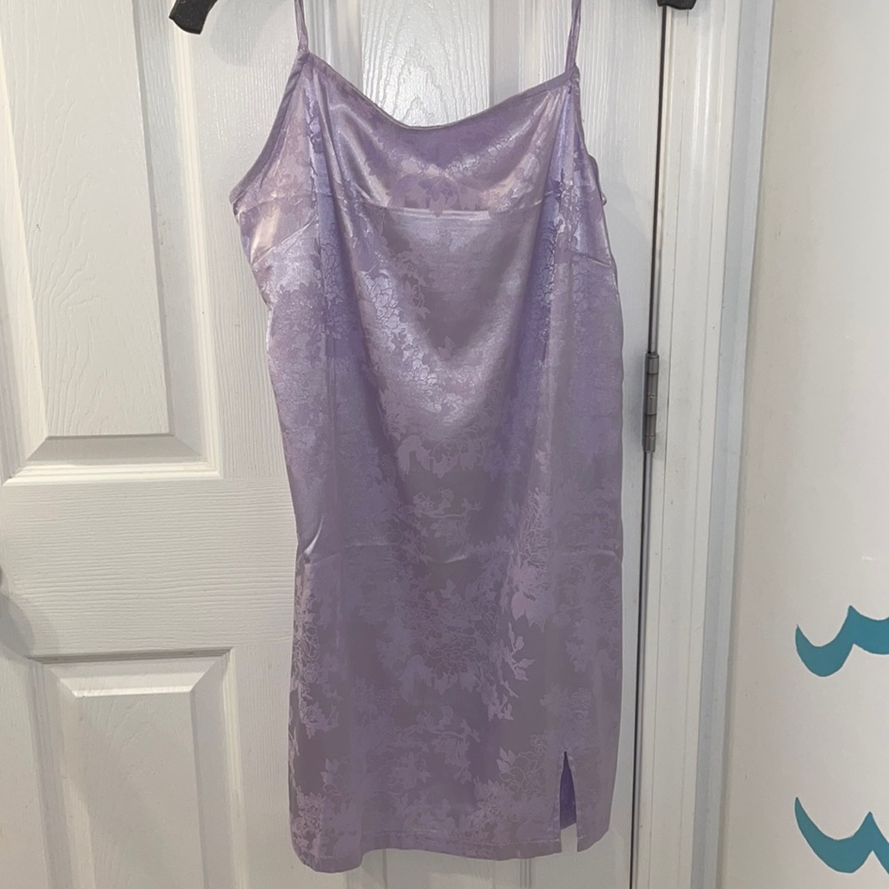 Never worn before cotton & polyester dress. Size medium/ 6. Adjustable straps